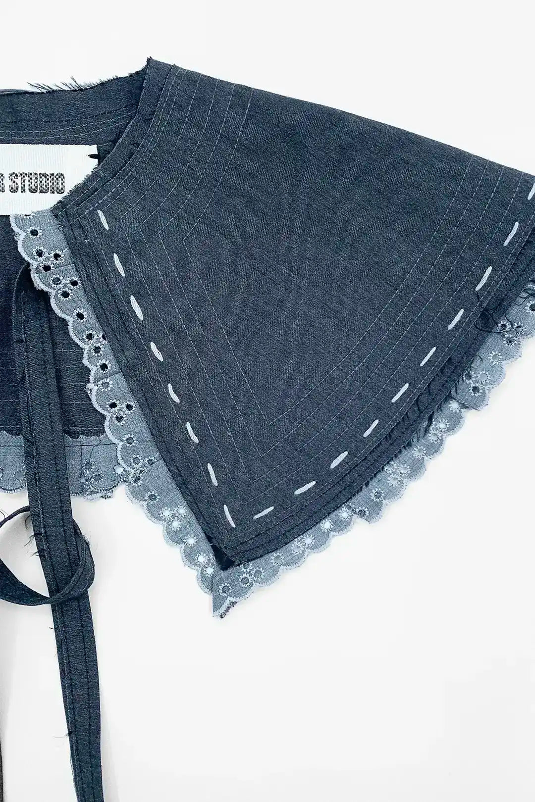 Charcoal Lace Collar