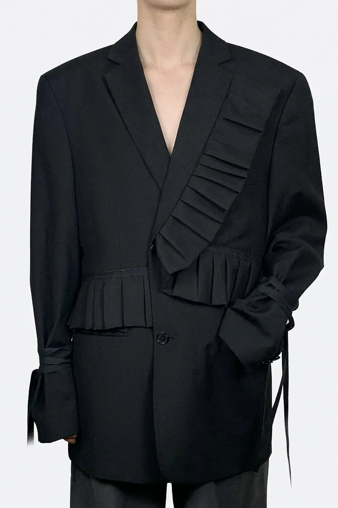 Noir Pleat Blazer