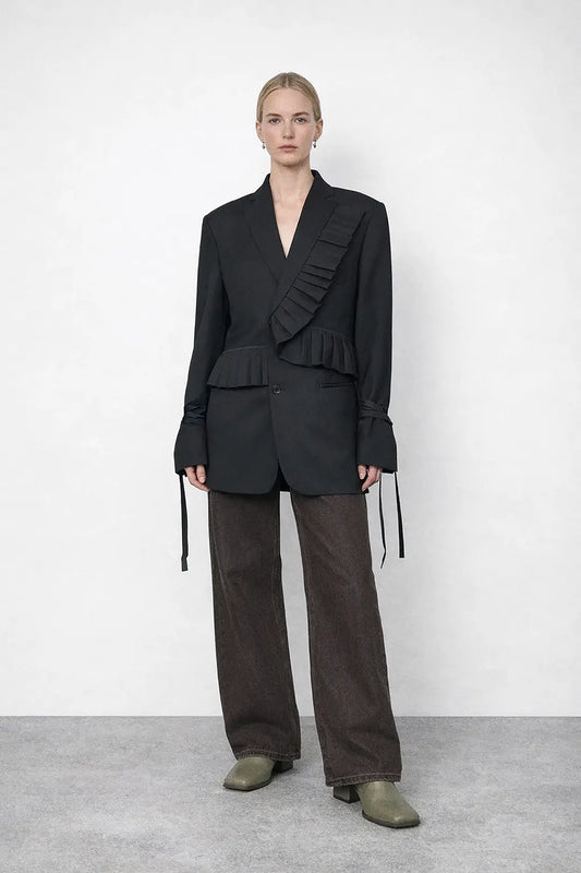 Noir Pleat Blazer