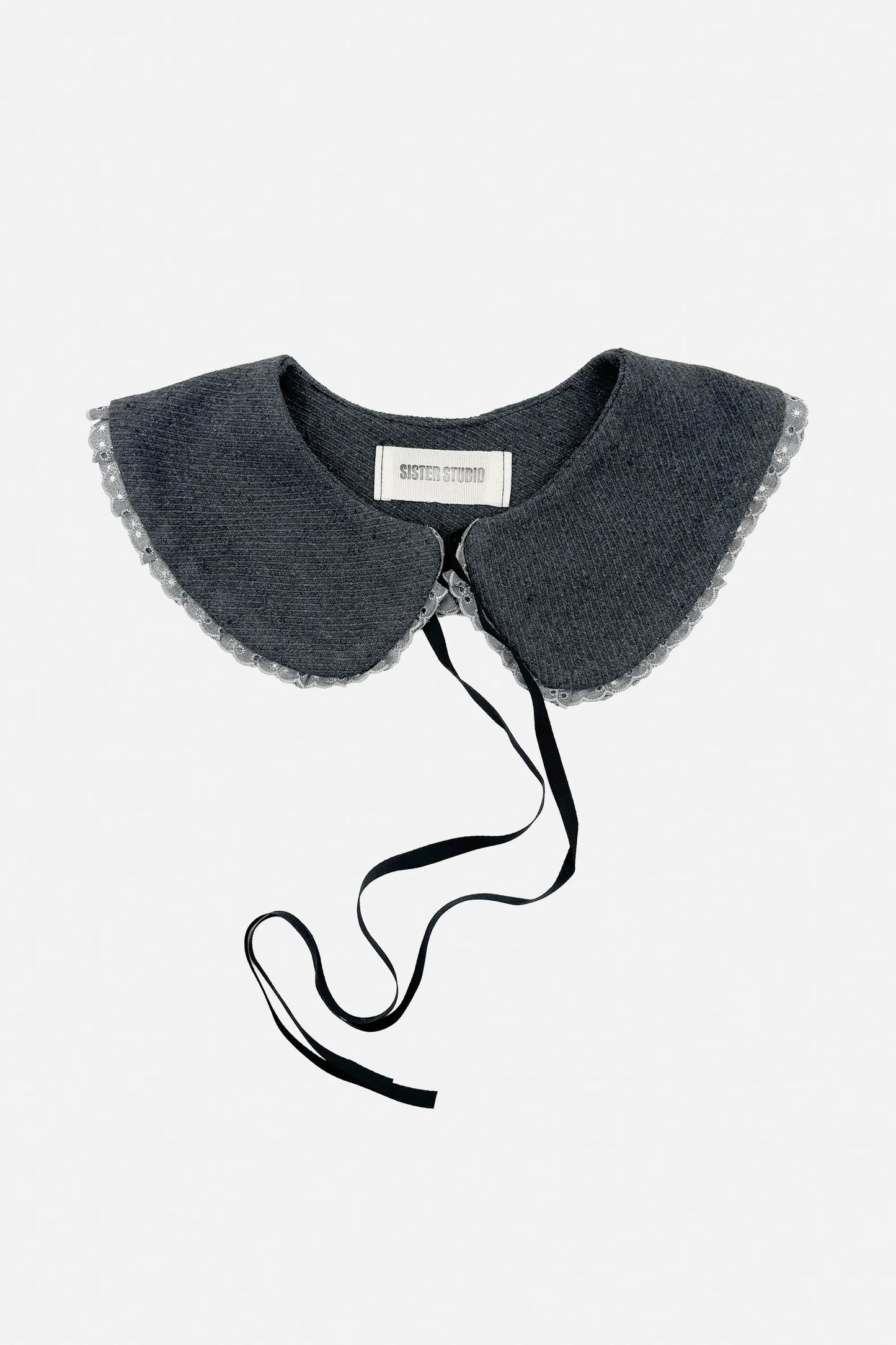 Ash Lace Collar